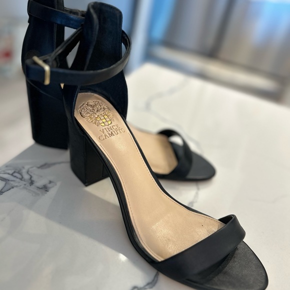 Vince Camuto Ankle Strap Leather Block Heels Size 9 - Picture 3 of 4